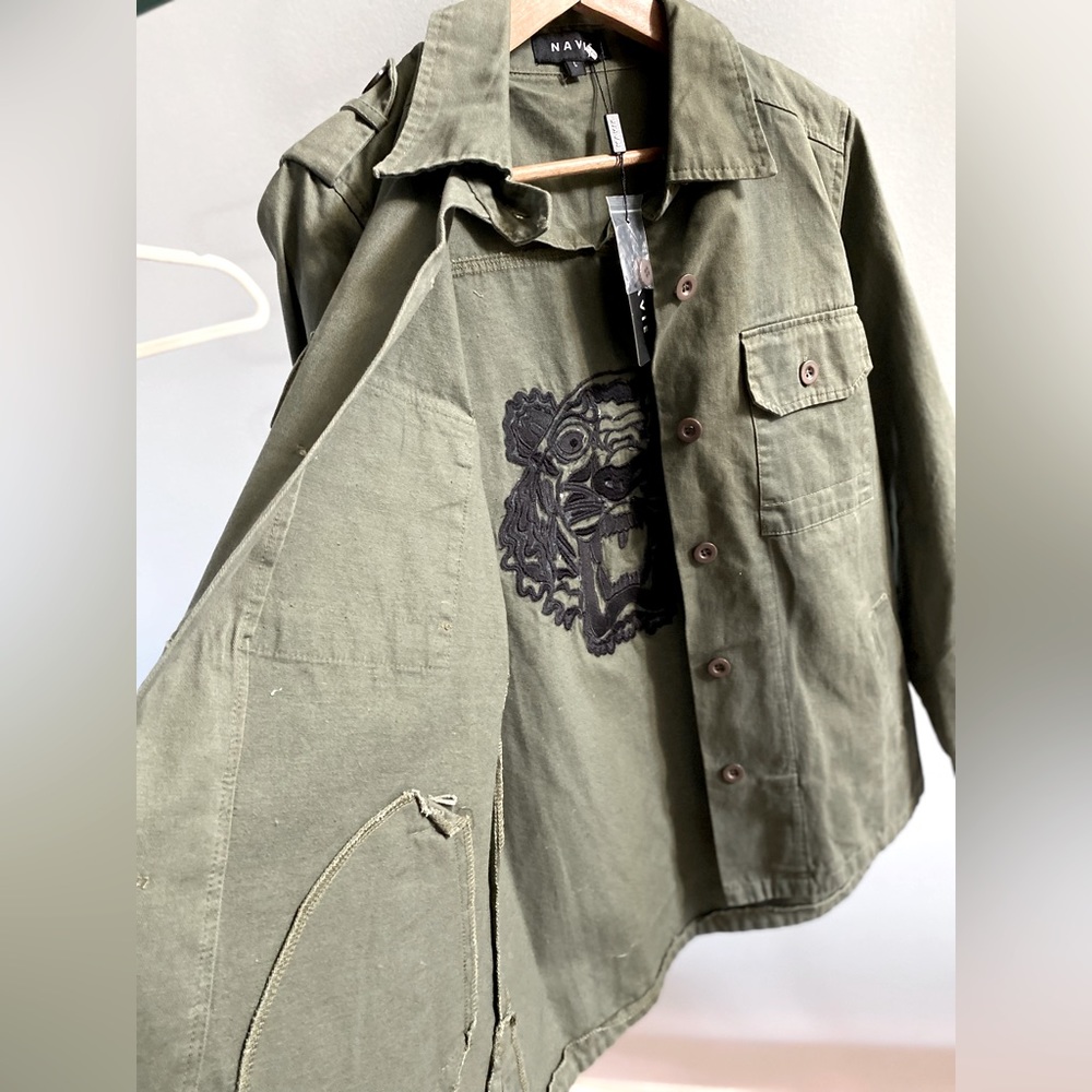 Navie Brand Military Style Shacket Jacket ✨ Army Green Size M/L | 100% Cotton